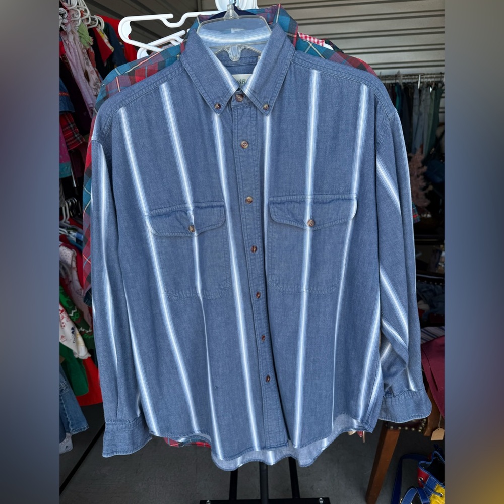 Vintage St. John’s Bay men’s shirt blue white stripe medium button down